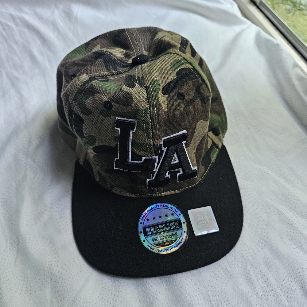 Headline "LA" Y2K Style Flat Brim Snapback Cap